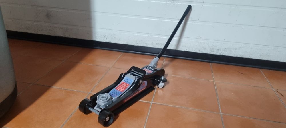 Macaco 2.5 Toneladas