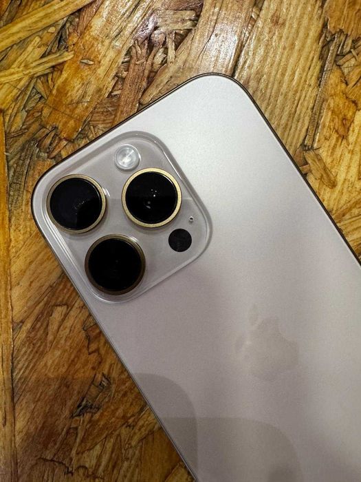 (PENAFIEL) Iphone 16 Pro Titanium Deserto Financiamos ate 12X