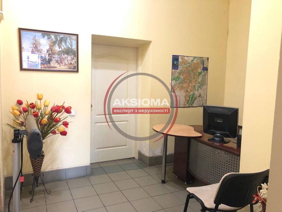 Продаж комерції в центрі міста--у