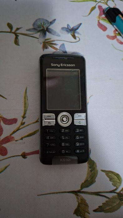 Telefon komórkowy Sony Ericsson K510i