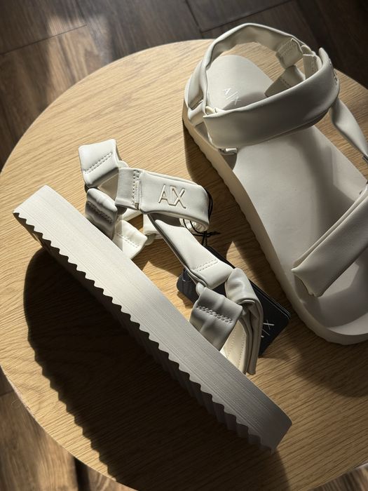Босоніжки сандалі Armani Exchange