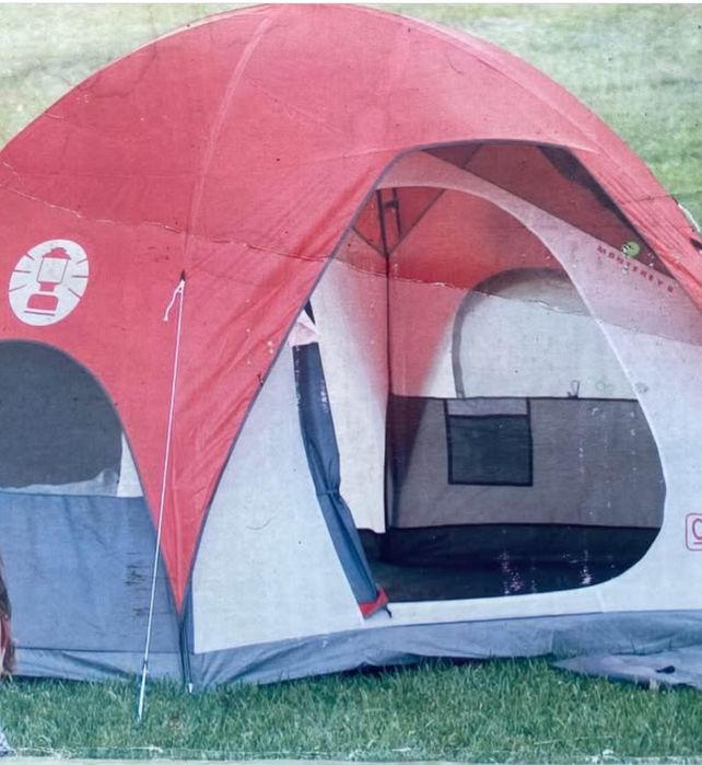 Namiot Coleman kopułowy.