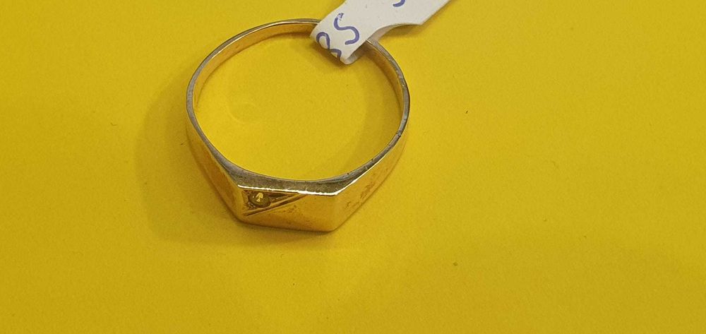 Sygnet złoty 14 k /585/ 2,84 g. R 27 - Madej Gorlice Mickiewicza -