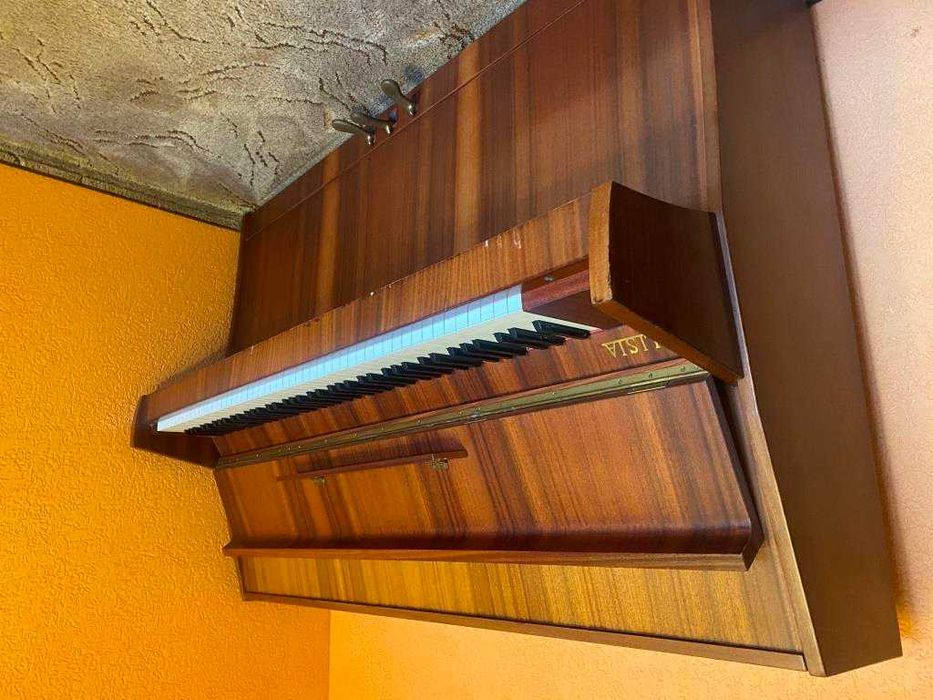 Pianino CALISIA.