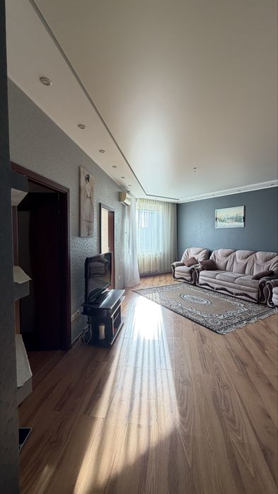 Продам квартиру Чудо Город 68 метров Среднефонтанская