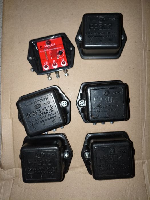 Elektroniczny regulator napięcia 6v K750  M72 K650 Dniepr  MT Ural