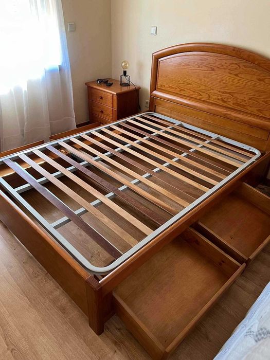 Cama casal com colchão
