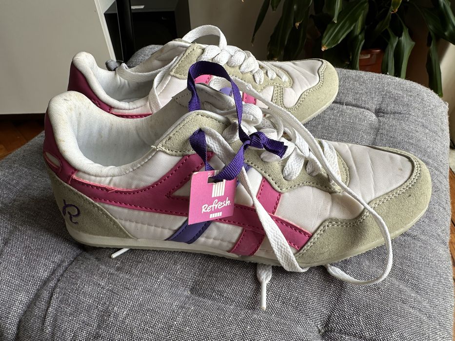 Calcado variado ler descricao