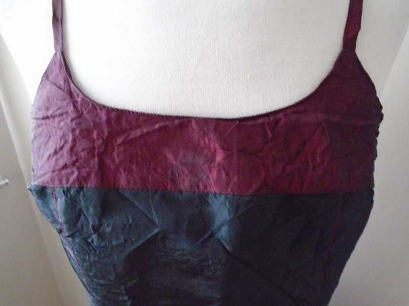 Vestido saia dupla/sobreposta, tecido enrugado