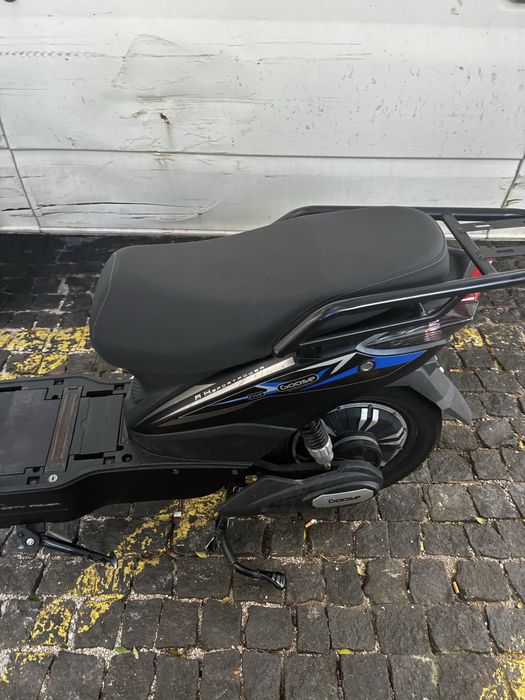 Scooter eletrica sem carta 50cc 70km de autonomia