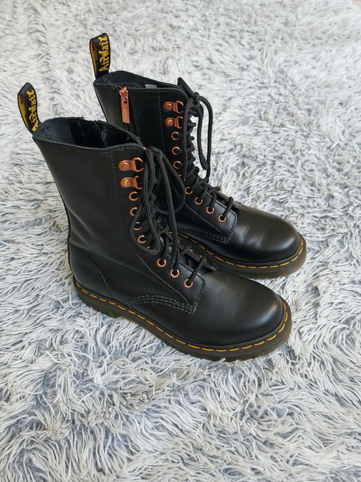 Dr. Martens 1490 Rose Gold Hardware
