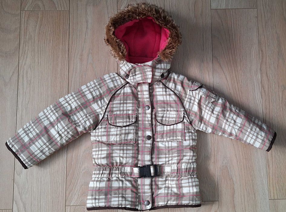 Sprzedam zimową kurtkę dziewczęcą