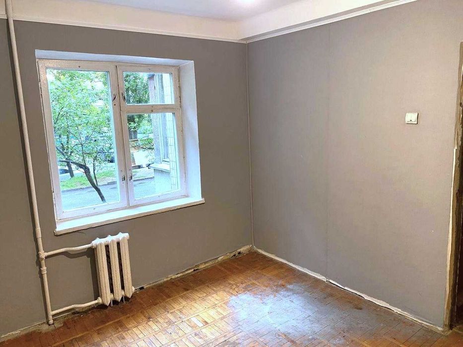 Без комісії! Продам 3к.кв. біля ст.м.Житомирська і Академмістечко!