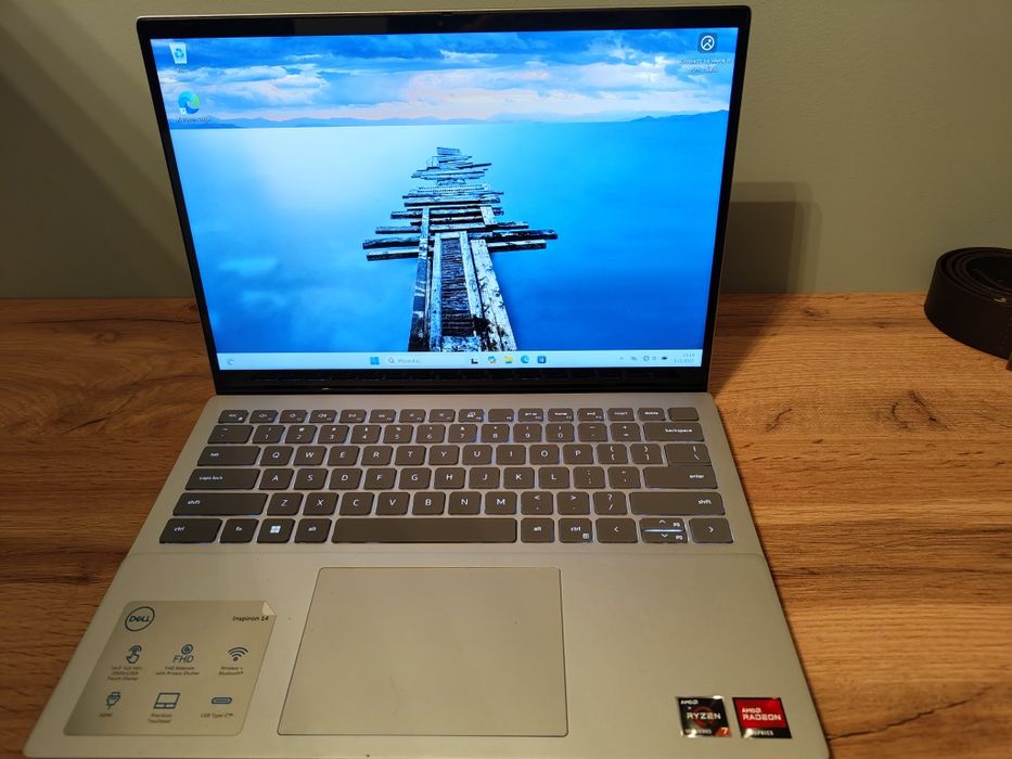 Dell Inspiron 14 5425 R7-5825U 16GB RAM 512 GB SSD Dotykowy ekran