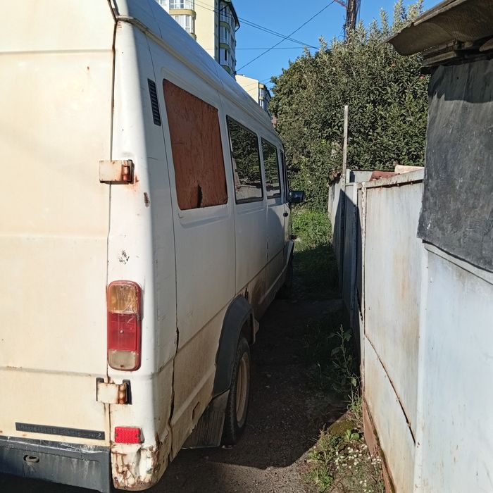Продается бус Мерседес 410 1995 г. в.