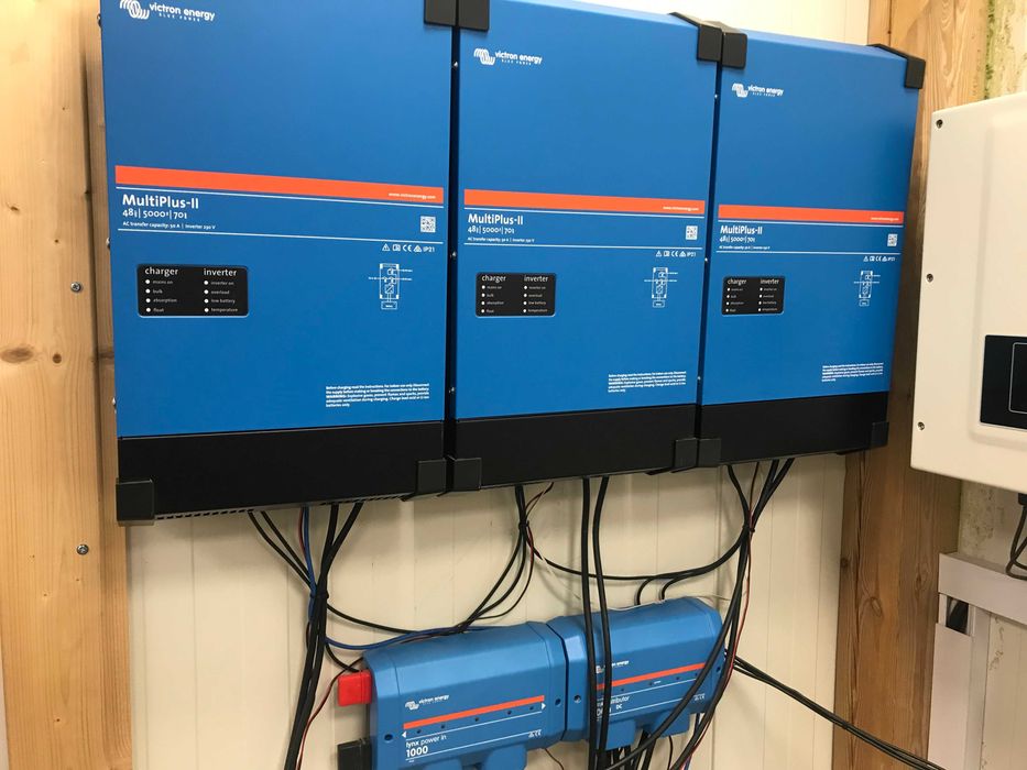 Magazyn energii Victron MultiPlus-II 48/5000 + KonTec 15,36 kWh