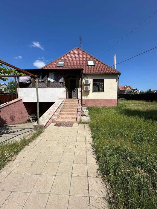 Будинок в Молодіжному