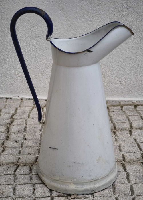 Jarros em Esmalte muito Antigos