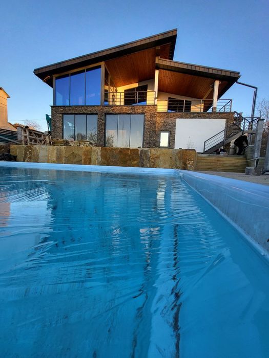 Продаж елітного будинку з басейном р-н  Старе місто