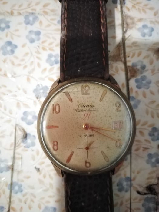 Vendo o relógio velho para homem