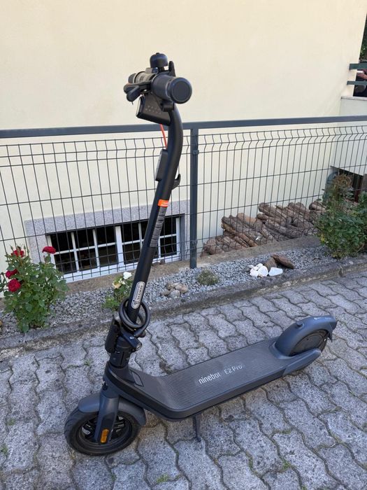 Trotinete Elétrica Ninebot E2 PRO