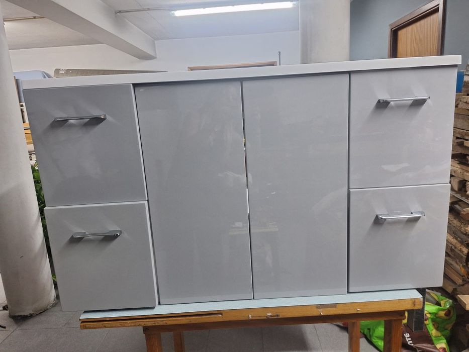 Movel para casa de banho novo