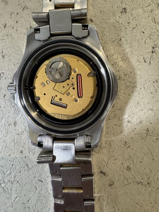 Часы Tag Hauer aqearaser quartz.