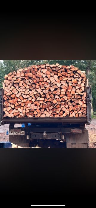Рубані дрова з доставкою.