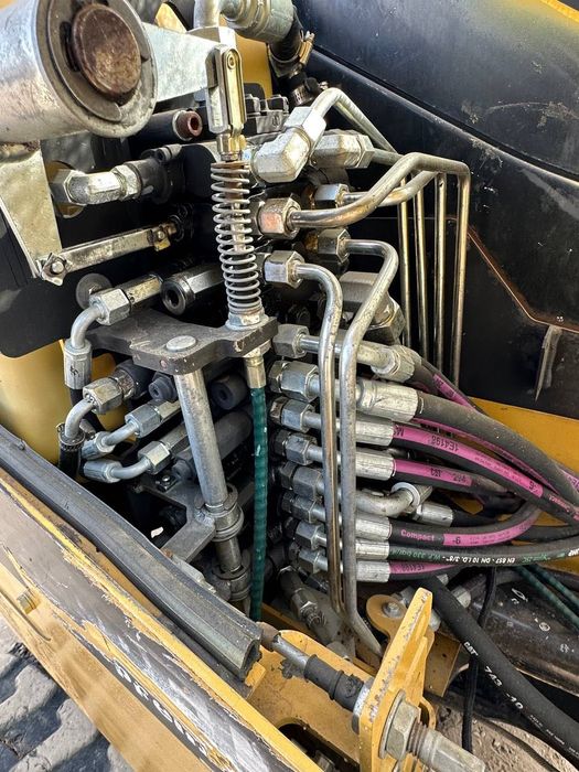 Екскаватор гусеничний САТ 302,5 2012 року