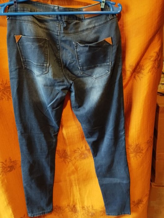 Spodnie dżinsowe z cienkiego materiału