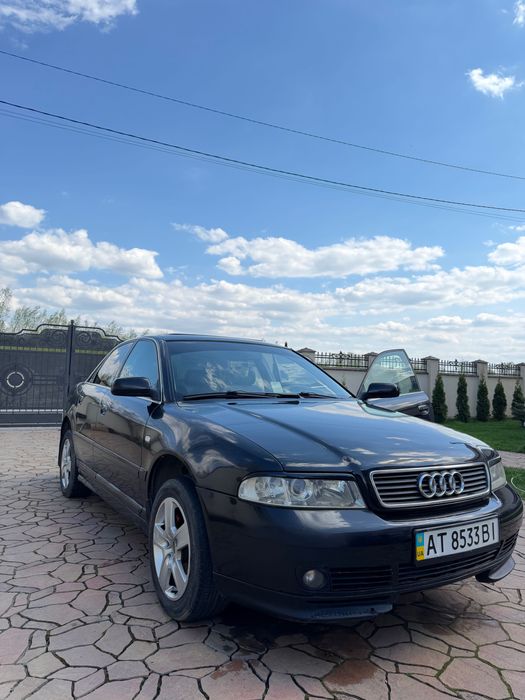 Audi A4 1995р 1.6мотор