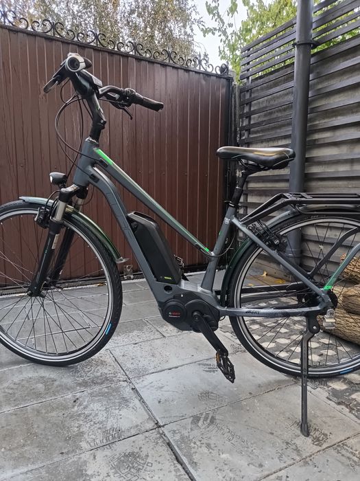 Електровелосипед Cube Bosch планетарна втулка с зарядним