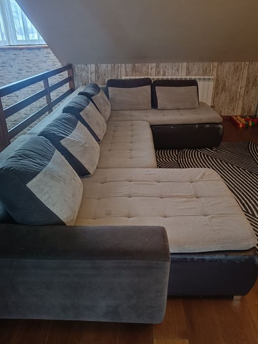 Narożnik duzy i wygodny