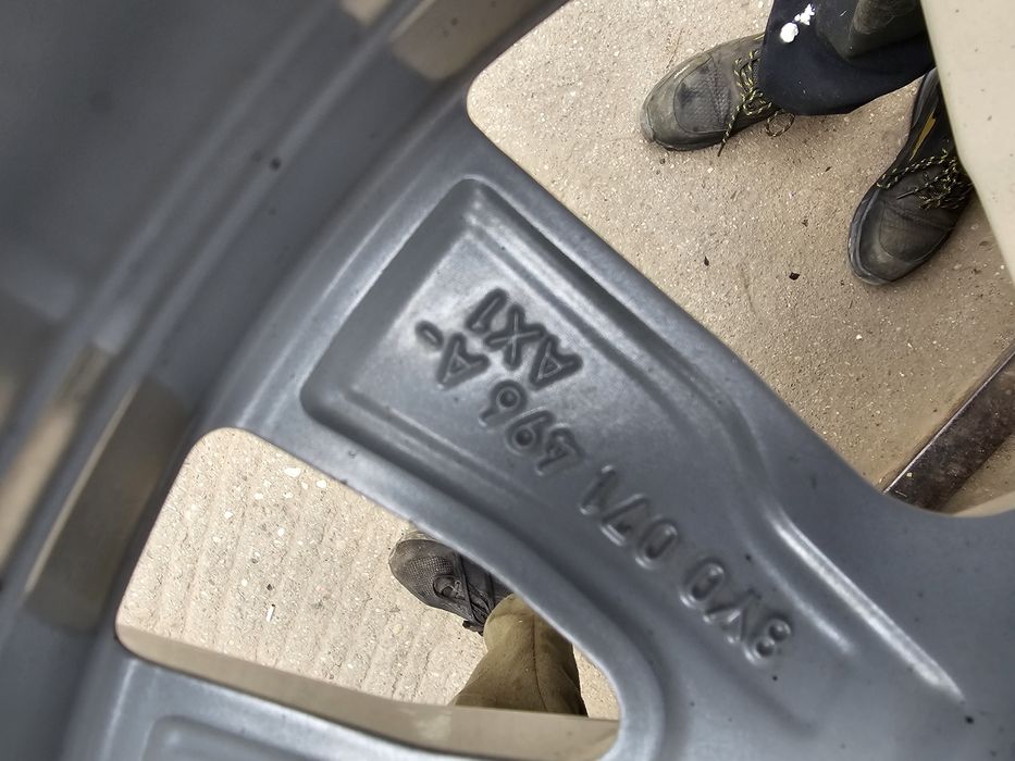 Felgi Aluminiowe Audi A3 R16 5x112 ET43-6.5J