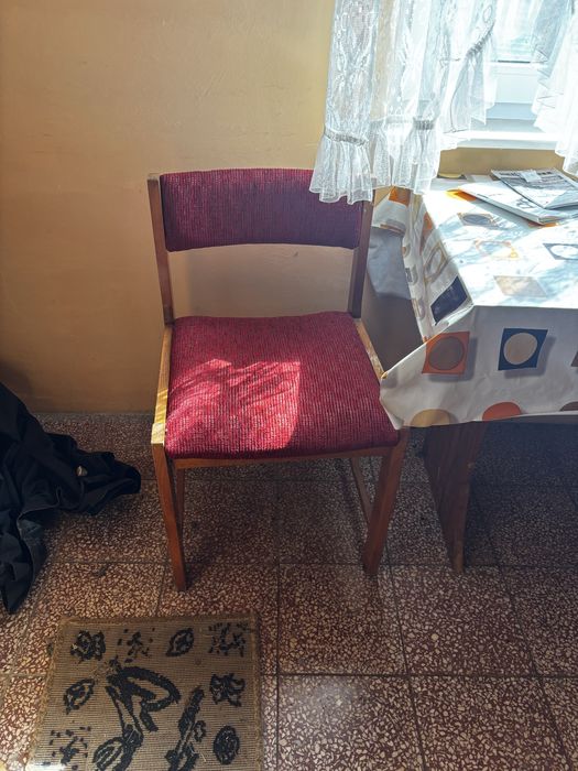 Oddam stół, szafe, szafki, lustro