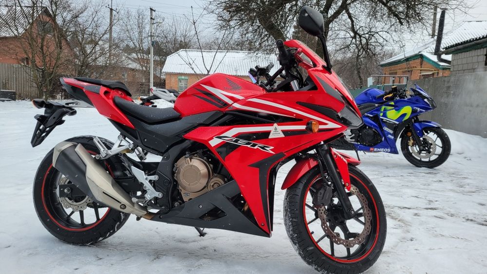 Honda CBR 400R Sport Bike