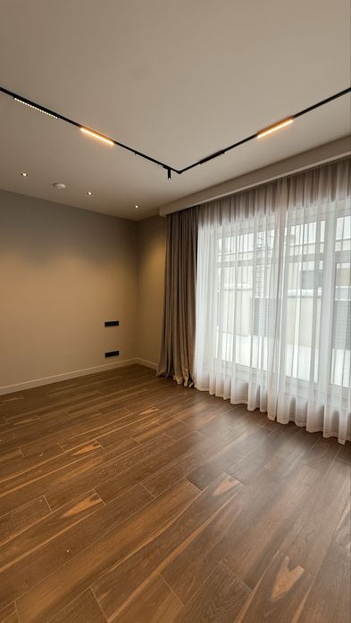 Одноповерховий будинок 175 м², 10 соток, комбіноване опалення. Ліс