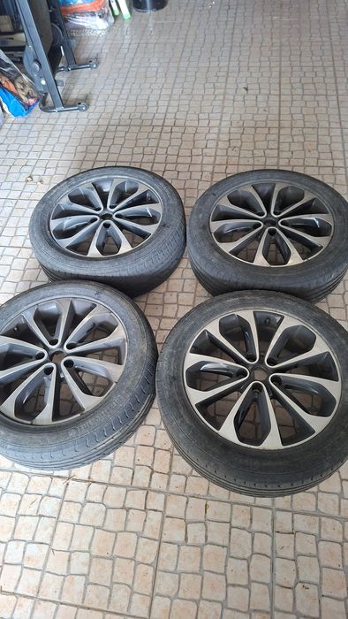 4 JANTES 18 NISSAN QASHQAI J10 C/ pneus meio uso