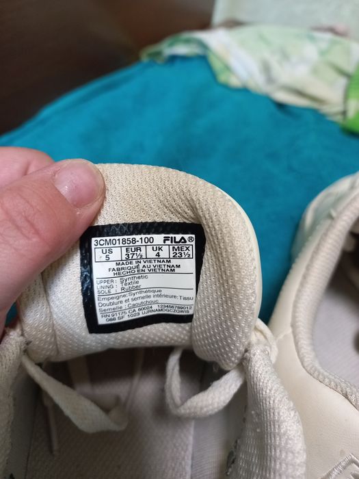 Продам кросівки. Фірма FILA