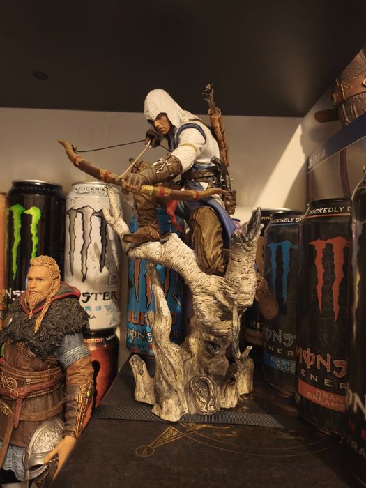 Vendo Figuras de Assassin's Creed
