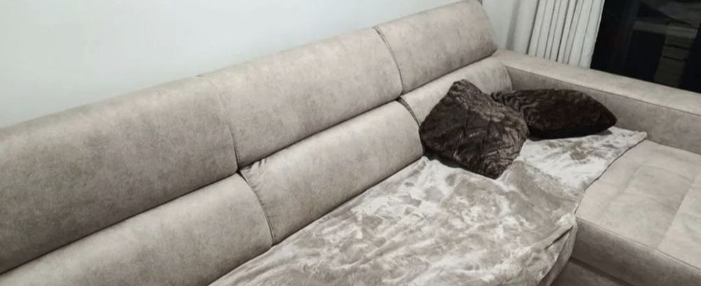 Sofa com chaise long lado esquerdo