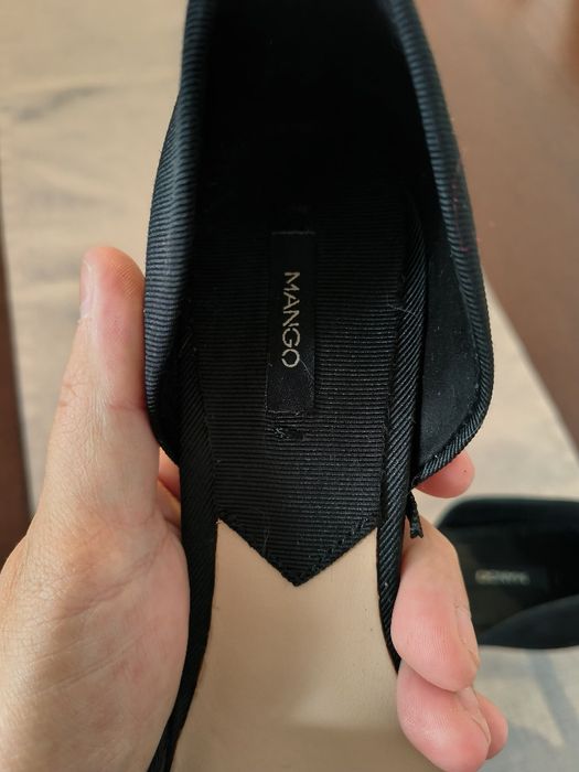 Sapatos de Salto Preto – Elegantes e Confortáveis