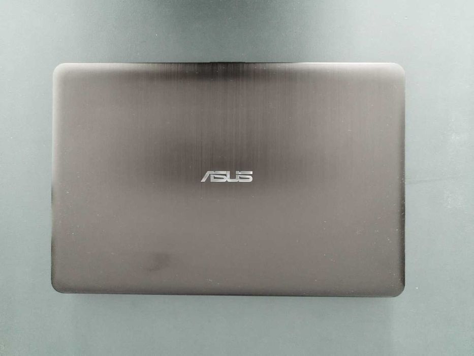 Portátil ASUS - A540SA
