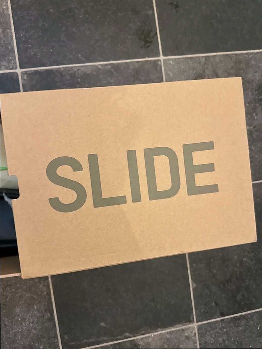adidas Yeezy Slide R.40.5