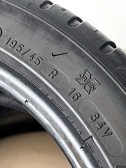 Pneus Michelin Pilot Sport 3 - 195/45/16 - Excelentes
