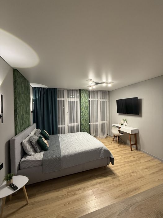 Подобова оренда  біля ТРЦ Глобал новобудова