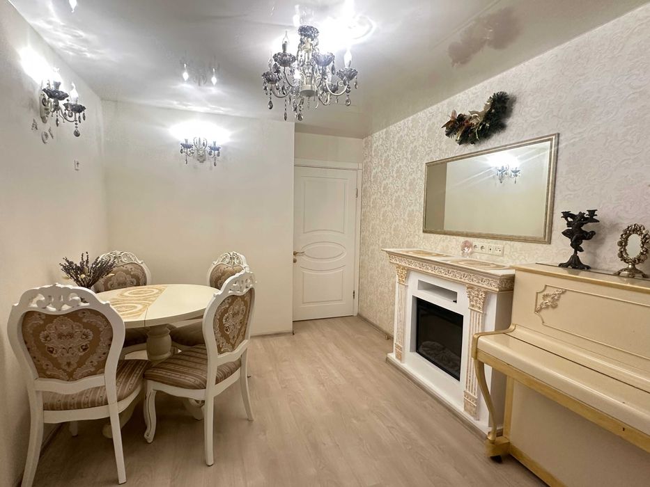 Продам 3-кім. квартиру вул. Марка Безручка 25 / метро Берестейська/