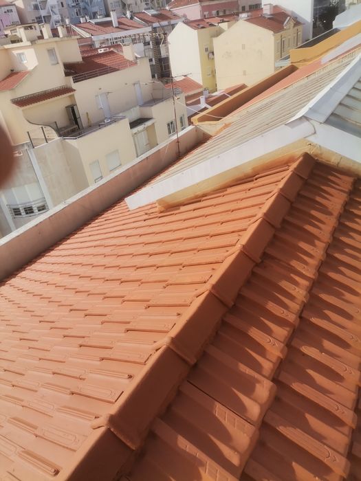 Lava e impermeabilização telhado