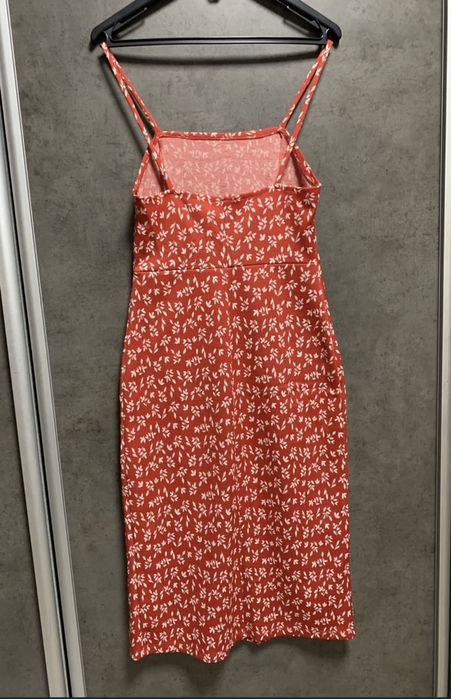 Сукня- сорочка, плаття по фігурі