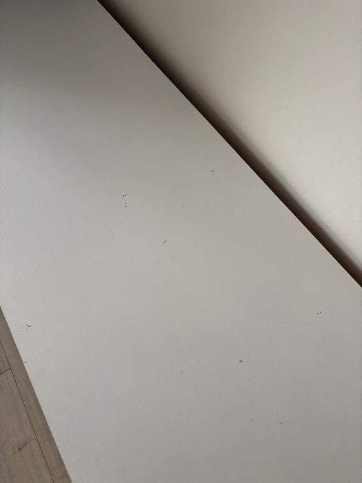 Komoda biała 135x44x85cm plus witryna